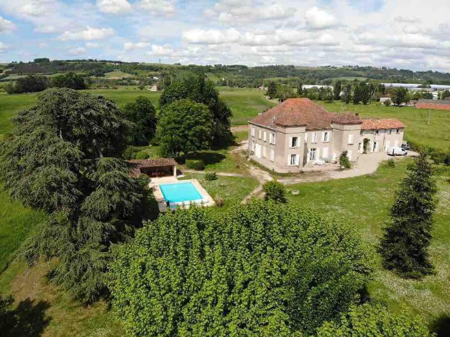 Chateau D'Issandou Golfech Esterno foto
