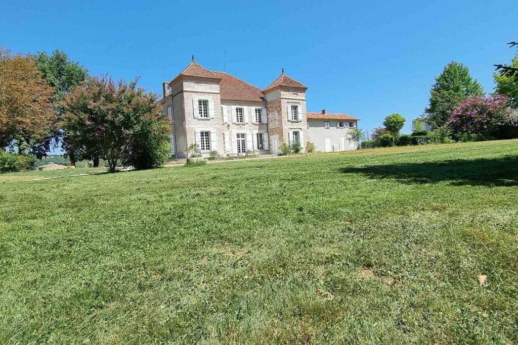 Chateau D'Issandou Golfech Esterno foto